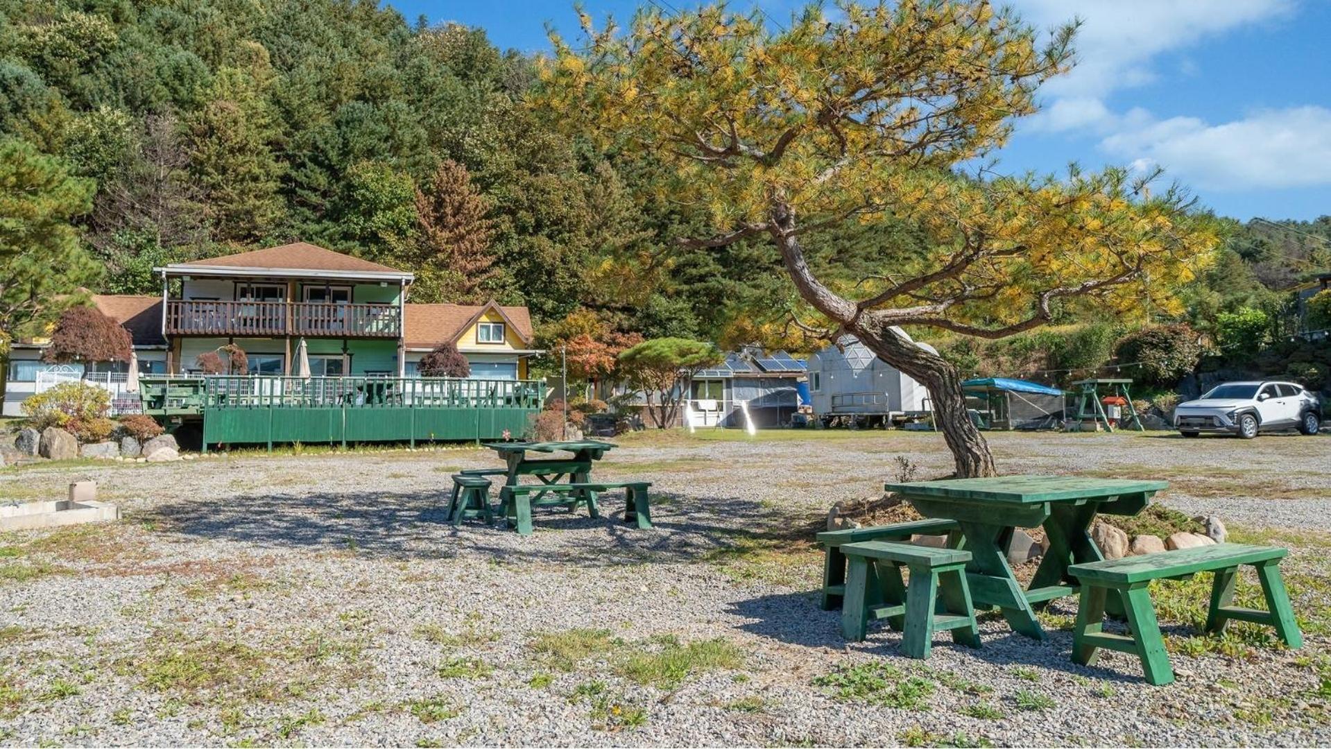 Hongcheon Byeolkaem Kidspulbilla Hotel Exterior photo